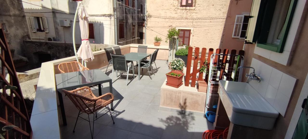 Luxury Apartment - Old Soul With A New Heart Đảo Đảo Cres Ngoại thất bức ảnh